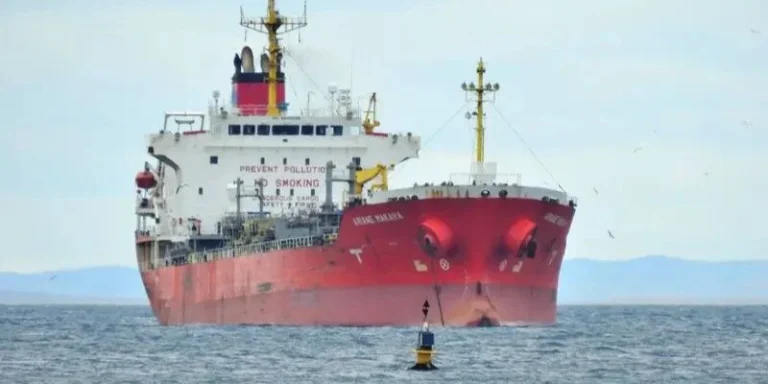 buque-tanquero-pvt-clara