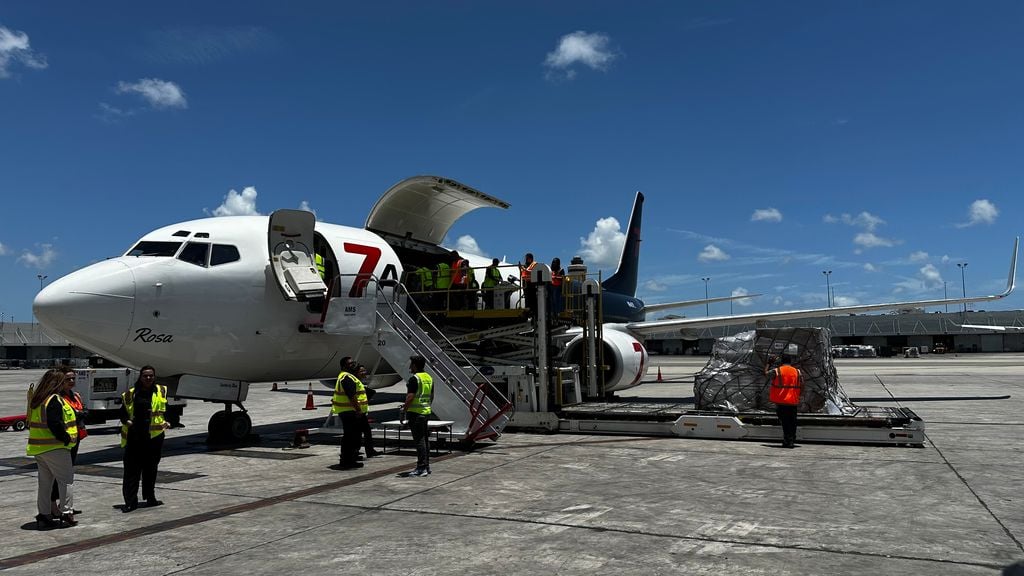 Estados Unidos envía a Cuba el primer cargamento de ayuda humanitaria pese a las trabas del régimen