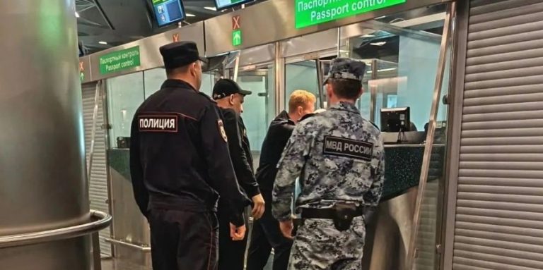 Rusia deporta a dos cubanos tras cumplir condenas por violencia sexual y narcotráfico