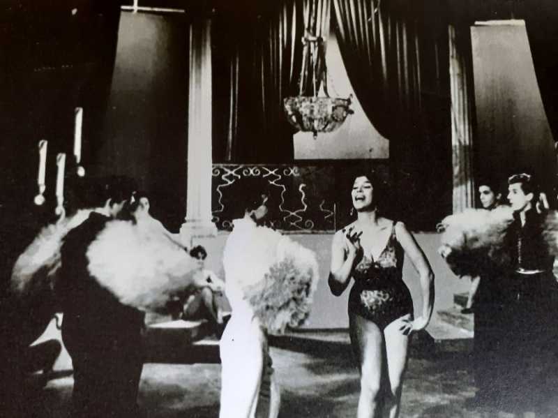 Manuel Yánez bailando rumba en el Canal 4 de la TV Cubana, en 1959 (Foto: Cortesía)