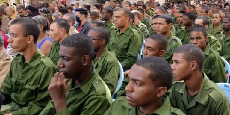 Madre de recluta fallecido en El Calvario exige transparencia al régimen cubano ante presunta negligencia militar