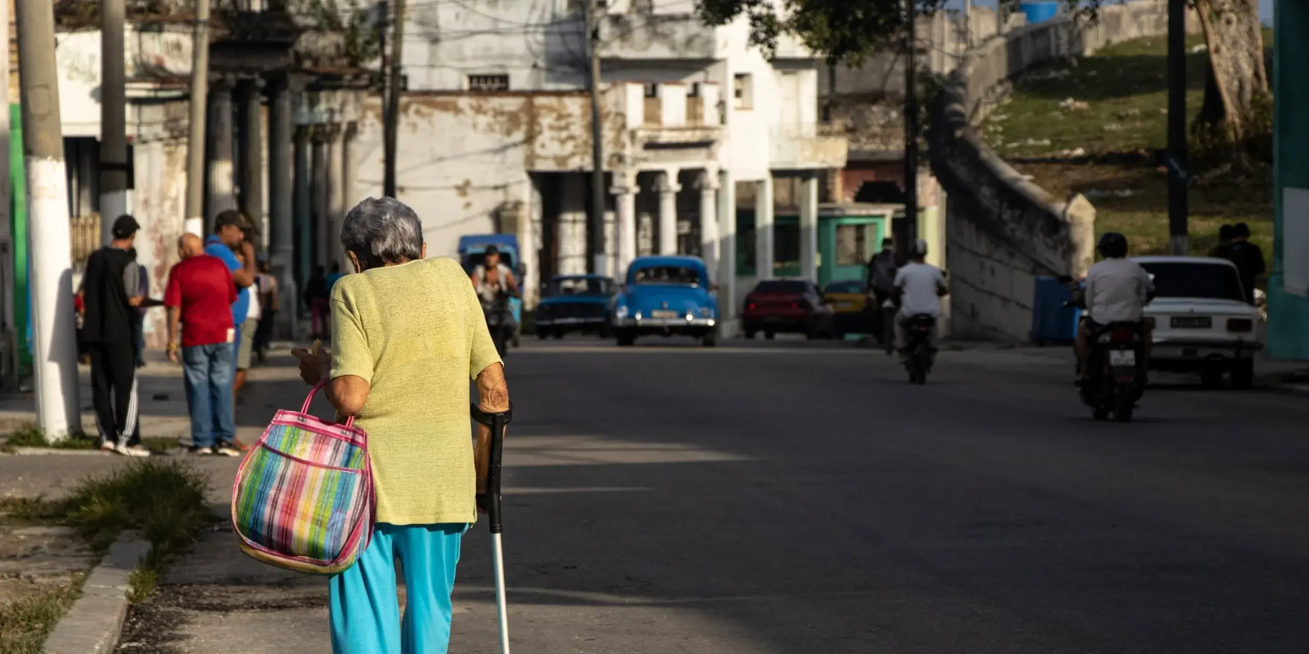 El éxodo silencia a Cuba: la población cae por debajo de los 10 millones y solo un municipio creció en 2024