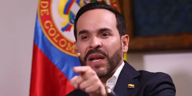 El gobierno electo de Colombia anuncia la ruptura de relaciones con el régimen cubano y el cierre de su embajada en La Habana