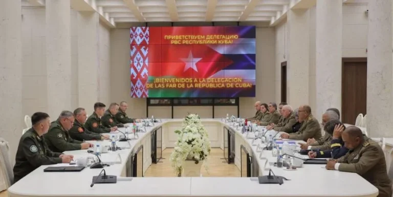 Bielorrusia ofrece asistencia técnica al régimen cubano para modernizar las Fuerzas Armadas