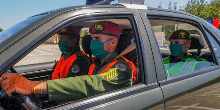 Las \»boinas rojas\» celebran 45 años y reafirman su lealtad al régimen de La Habana en medio de la crisis nacional