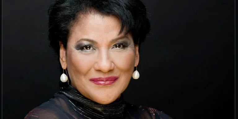«En Cuba éramos los perfectos rehenes»: la soprano Alina Sánchez repasa su vida entre el bel canto y el exilio
