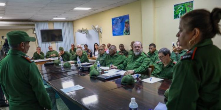 Se fueron Marrero y Valdés Mesa y volvieron los apagones y la escasez
