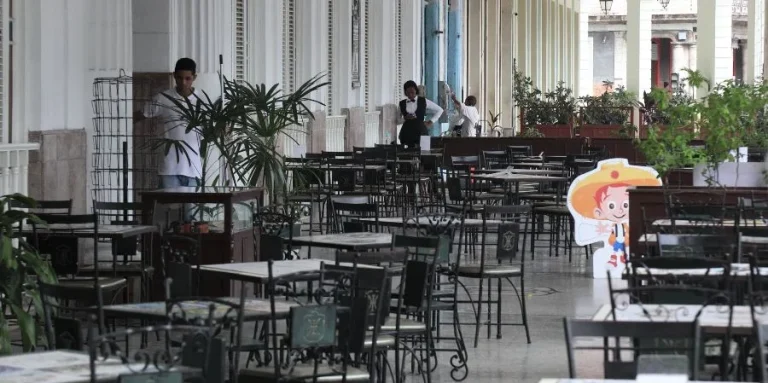 El turismo en Cuba se desploma un 48 % en el primer trimestre de 2026 por la profunda crisis energética