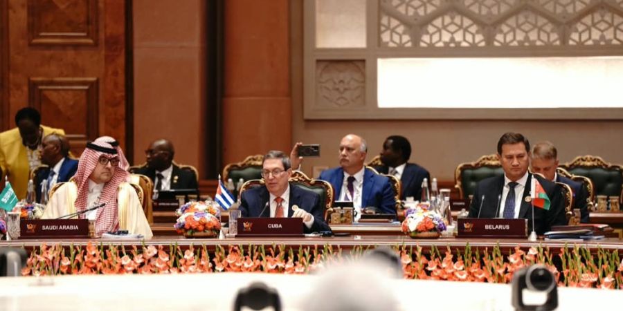 Rusia respalda el ingreso de Cuba como miembro pleno en los BRICS, pero la cumbre de Nueva Delhi no avanza en candidaturas