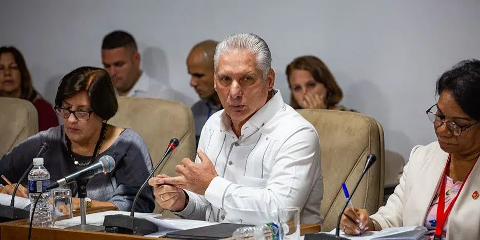 Díaz-Canel rectifica a su ministra tras negar la mendicidad en Cuba, pero las políticas de represión a la pobreza persisten