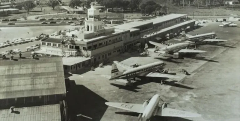 El aeropuerto de La Habana como testigo de la fractura familiar y el exilio en Cuba