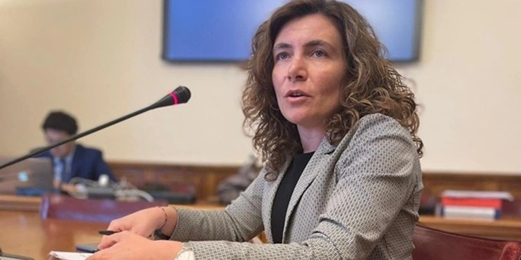 Diputada italiana exige investigar la explotación de médicos cubanos en Calabria