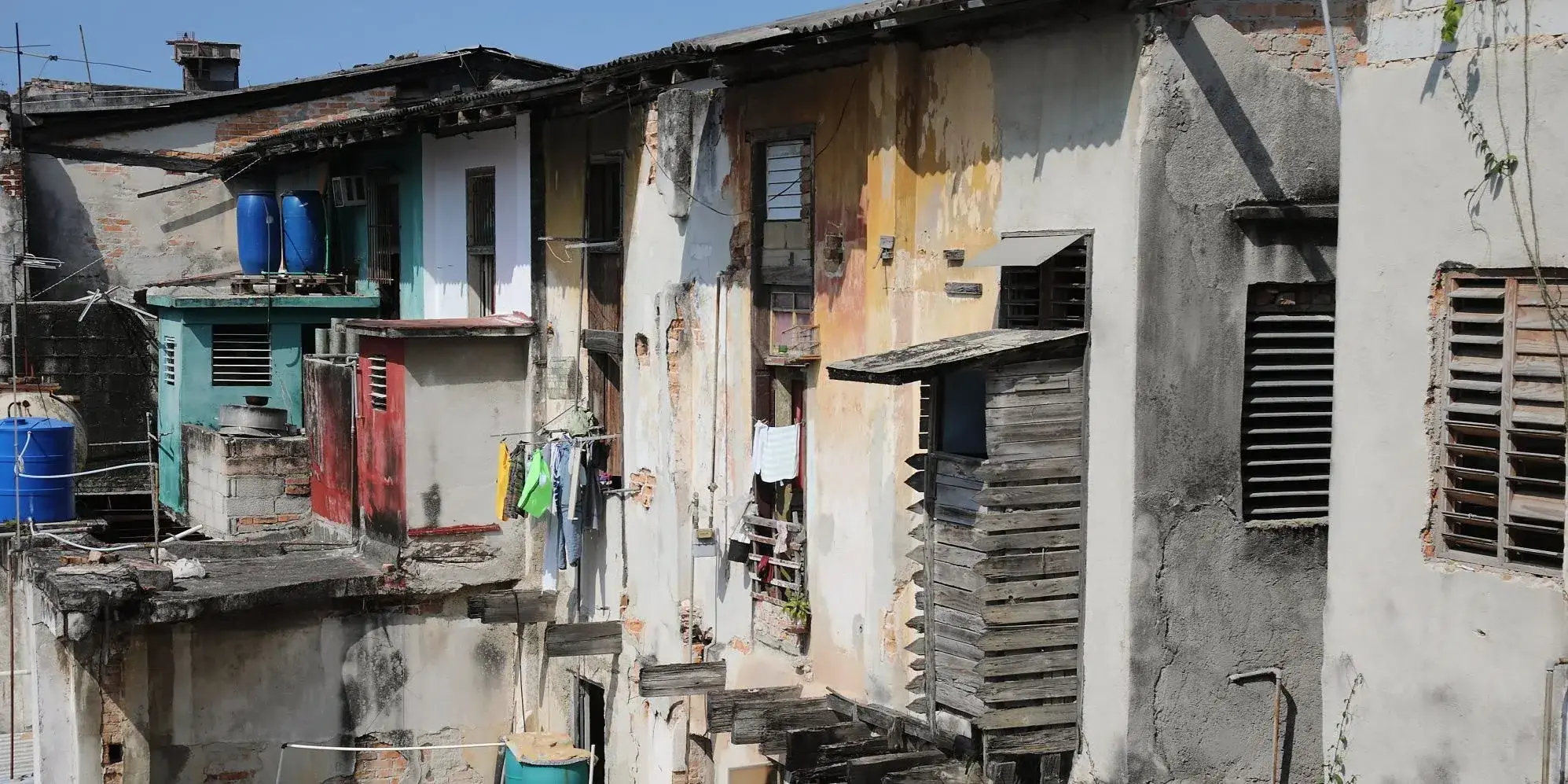 El régimen de La Habana apenas cumple el 22% de su plan de viviendas mientras el déficit habitacional supera los 800.000 hogares en Cuba