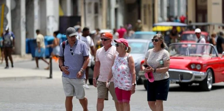 El colapso del turismo en Cuba: turistas rusos denuncian higiene deficiente, escasez de alimentos y ruina estructural
