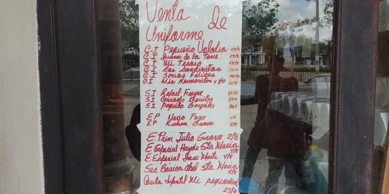 El inicio del curso escolar en Cuba impone un costo imposible a las familias frente al colapso del sistema educativo