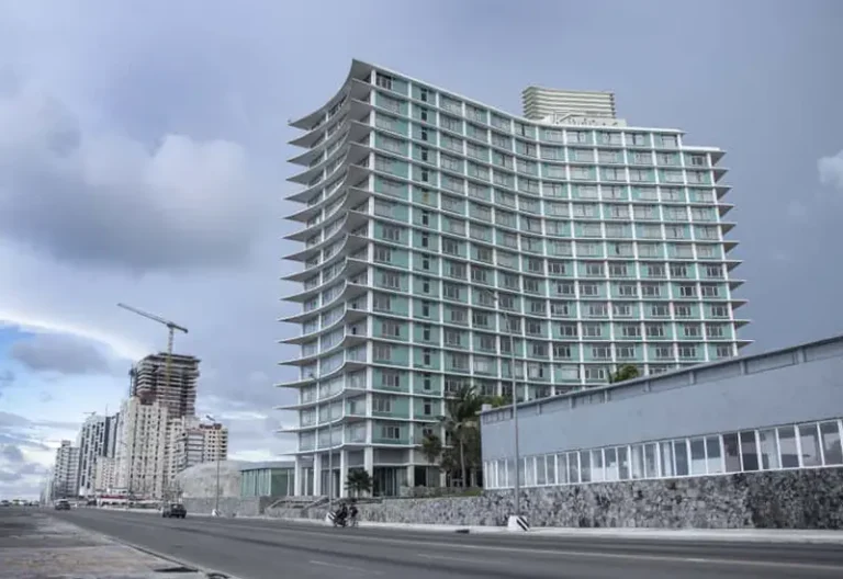 De la opulencia republicana al abandono: el declive de los hoteles emblemáticos de La Habana