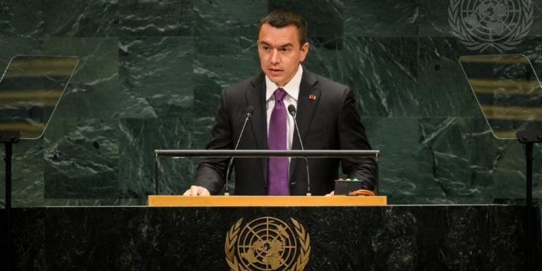 El presidente de Ecuador exige fijar fecha para elecciones libres en Cuba y Venezuela desde la ONU
