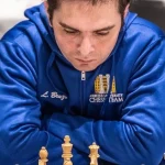Lázaro Bruzón califica a Cuba como «una dictadura sin alternancia» y compara la realidad de la Isla con jugar ajedrez con una pieza de menos