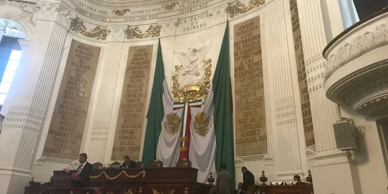 Diputados oficialistas en México proponen nombrar salones del Congreso en honor a Fidel Castro y el Che Guevara