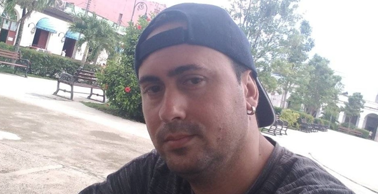 Reportero ciudadano permanece preso en Cuba tras una visita familiar: el caso de Jesús Gabriel Pérez Menocal