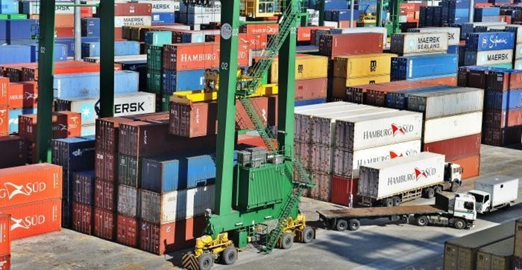 Miami-Dade revoca permiso comercial a empresa de envíos a Cuba por vínculos con entidad sancionada