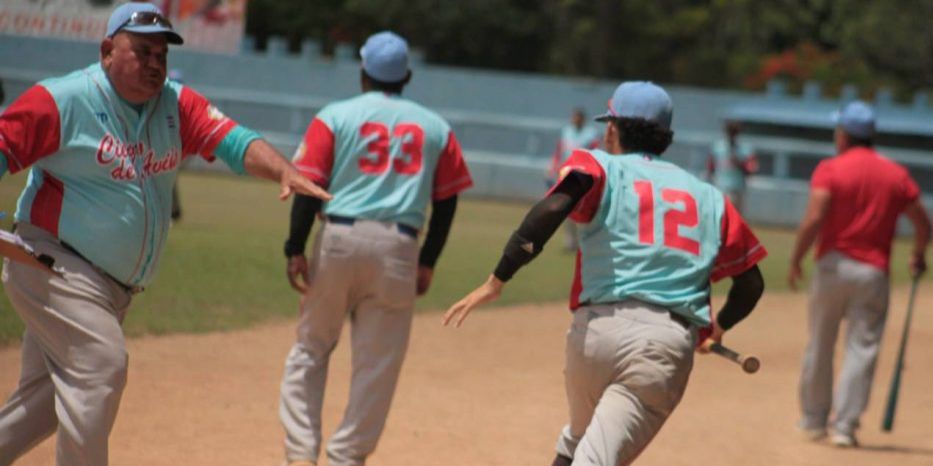 Violencia y colapso institucional marcan nueva pelea tumultuaria en la Serie Nacional de Béisbol de Cuba