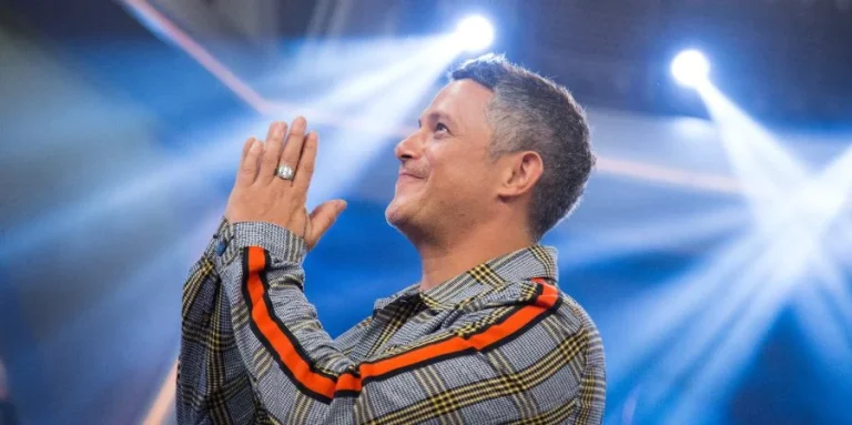 Alejandro Sanz respalda el paro universitario en Cuba frente a la crisis tarifaria de ETECSA