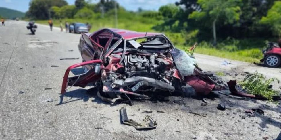 Choque frontal en la Autopista Nacional de Cuba deja cinco fallecidos y dos heridos en estado crítico