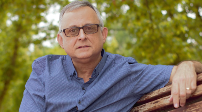 Roberto Veiga regresa a Cuba y reaviva el debate sobre la \»oposición leal\» al régimen