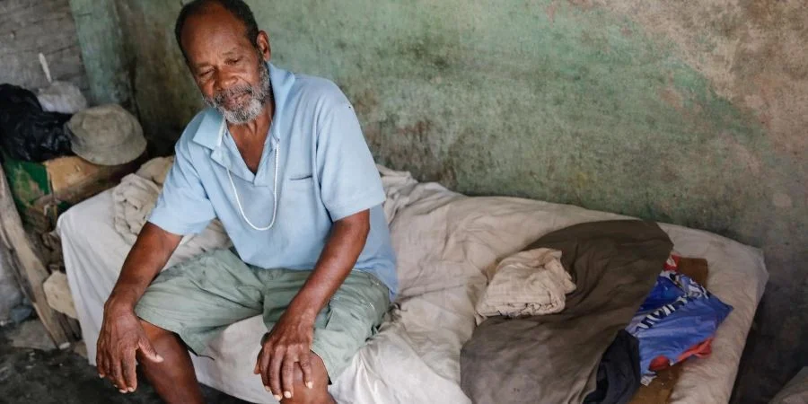 Fallece un jubilado ciego tras ser brutalmente asaltado al retirar su pensión en medio de la crisis bancaria en Cuba