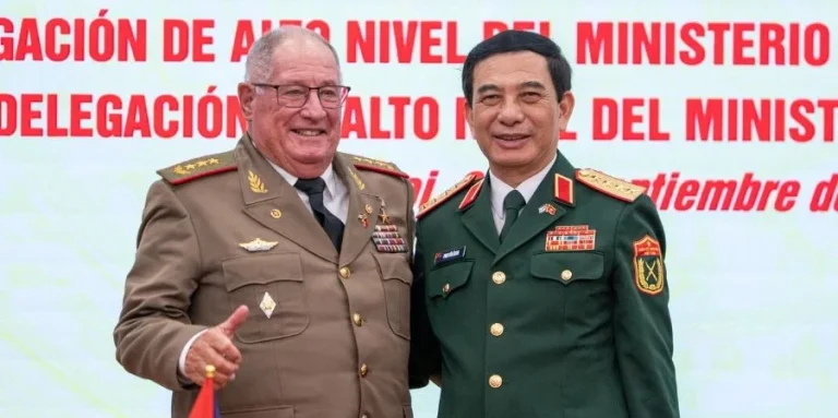 La crisis habitacional en Cuba obliga a buscar refugio en ruinas frente a la represión policial