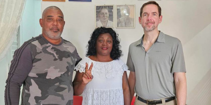 Funcionario del Departamento de Estado de EE.UU. se reúne con la oposición cubana y exige la liberación de presos políticos