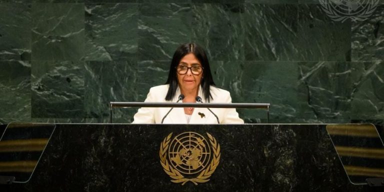 El régimen de La Habana asegura haber ejecutado el 89 % de sus reformas económicas mientras la crisis profunda persiste