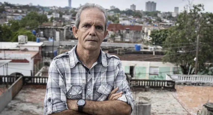 Jorge Fernández Era denuncia una brutal golpiza policial en La Habana y sentencia: «No es que vayamos hacia el caos, estamos en él»