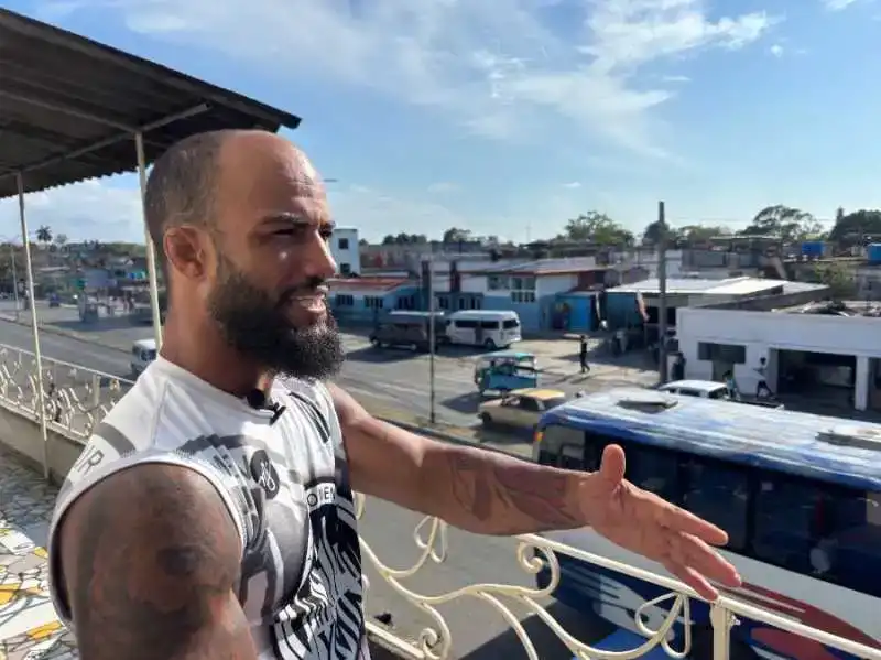 El «Spiderman de Cuba» cumple tres meses de prisión tras protestar contra la crisis: denuncian torturas y violación del debido proceso