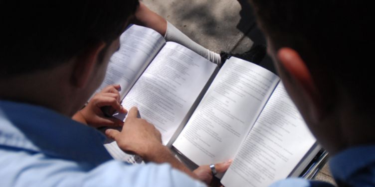 El régimen cubano impone la meta de formar estudiantes \»marxistas y leninistas\» y tergiversa el 11J en nuevos libros de texto