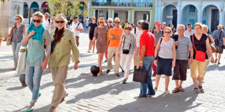 Argentina y Canadá emiten alertas de viaje a Cuba ante el colapso de servicios y la crisis sanitaria