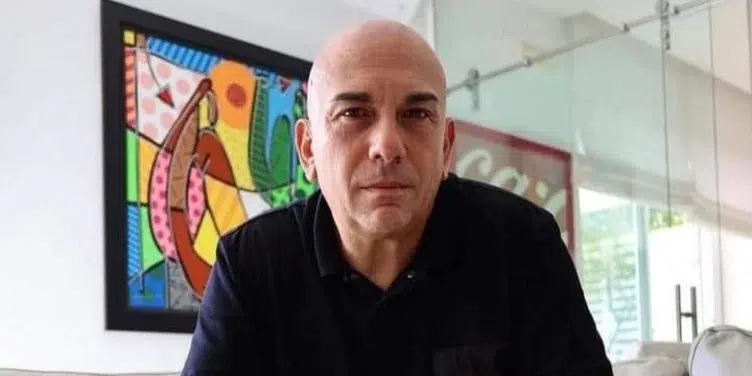 El productor italiano Roberto Ferrante y su papel como instrumento del régimen cubano en la ofensa a los íconos musicales de la isla