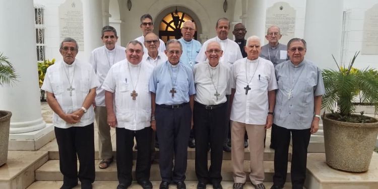 Obispos católicos de Cuba exigen cambios estructurales y urgen a la población a no temerle a la transición