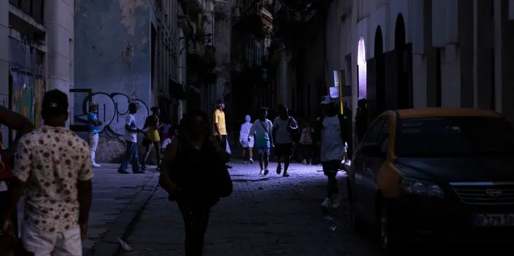 El régimen cubano recurre a la inteligencia artificial para distribuir apagones en La Habana sin abordar el colapso eléctrico