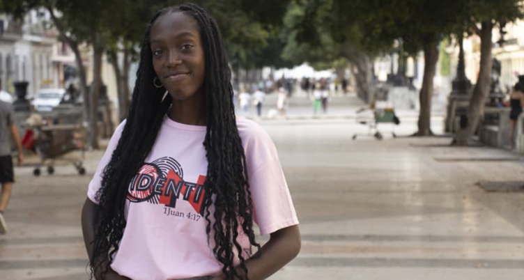 Ayamey Smith: Fe y música urbana como refugio frente al desaliento y la crisis de la juventud en Cuba