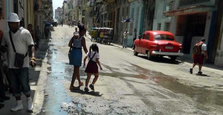 El regreso a clases en Cuba expone el colapso del sistema educativo: sin luz, sin maestros y con hambre