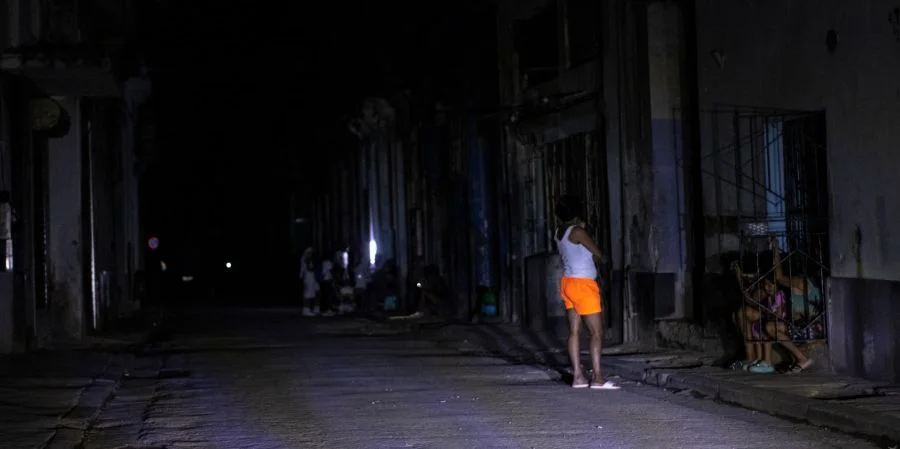 El colapso eléctrico sume a Cuba en la peor crisis energética de los últimos tres años y desata protestas en La Habana
