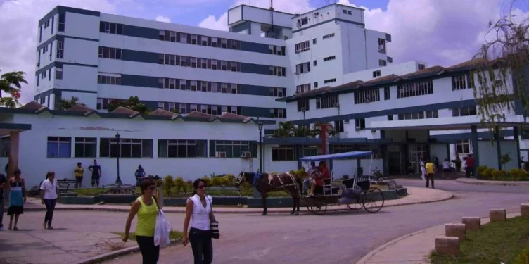 Colapso sanitario en Cuba: escasez de recursos y desconfianza ciudadana agravan brote de arbovirosis en Mayarí y Matanzas