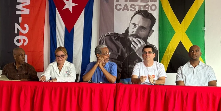 La miseria como negocio: cómo el régimen cubano sostiene la explotación de sus brigadas médicas en el extranjero