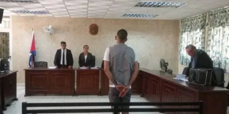 Tribunales cubanos imponen condenas de hasta nueve años por tráfico de marihuana bajo ofensiva \»ejemplarizante\»