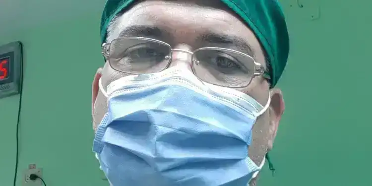 Dictadura cubana expulsa intempestivamente a cirujano de hospital en Ciego de Ãvila por su postura crÃ­tica