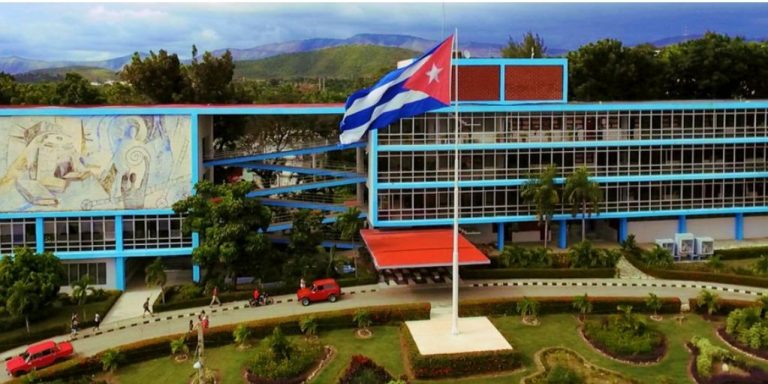 Estudiantes de la Universidad de Oriente dan ultimátum a ETECSA y amenazan con unirse al paro nacional
