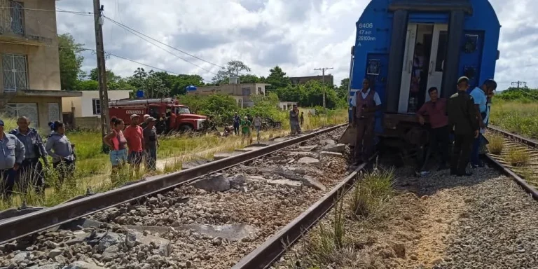 Descarrilamiento del tren Guantánamo-Habana en Matanzas deja tres heridos y evidencia el colapso de la infraestructura en Cuba
