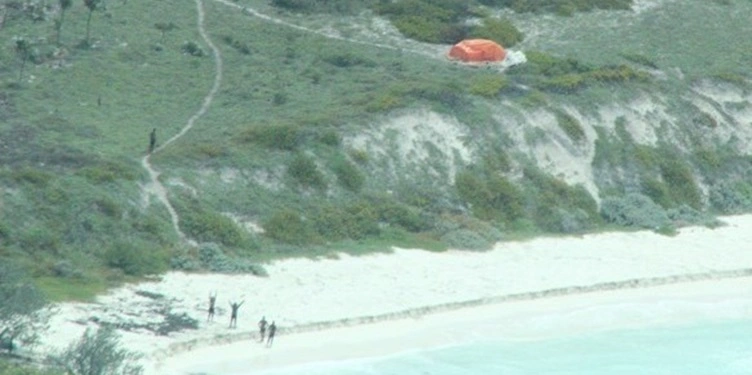 Rescate en alta mar: Guardia Costera de EE.UU. salva a cinco cubanos tras 17 días de naufragio en Bahamas